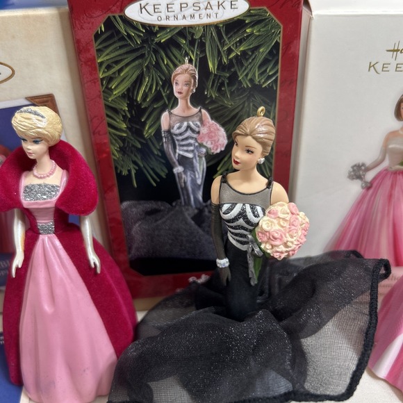 7 Hallmark Keepsake Barbie Ornaments W/ Box Barbie & Kelly 1950s - Picture 6 of 9
